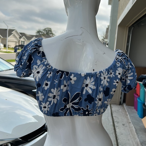 FAR AWAY CROP TOP SHIRT SIZE XS/S - Picture 2 of 3